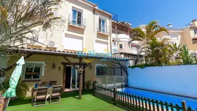 Casa Rural con Piscina Privada en Nerja para Familias