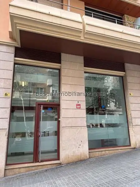 Local en Venta en Av Rep Argentina Barcelona 143m2