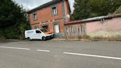 Casa en Venta en Langreo Asturias 2 Dormitorios 1 Baño 300m2