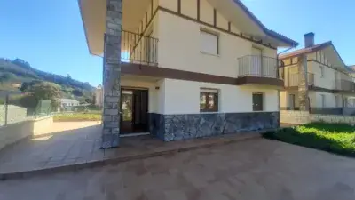Chalet en Venta Castro Urdiales Montealegre 4 Dormitorios Jardin