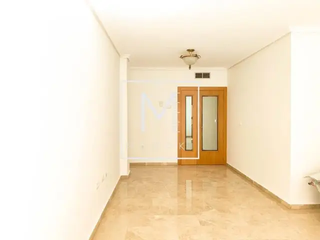 Piso Seminuevo Centro con Garaje 3 Habitaciones 100m2