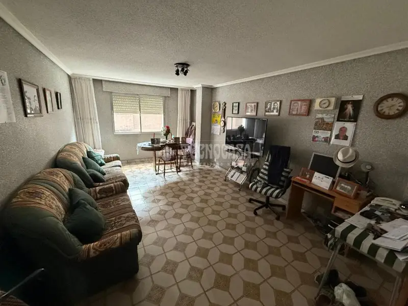 Piso en venta en Av. la Constitución