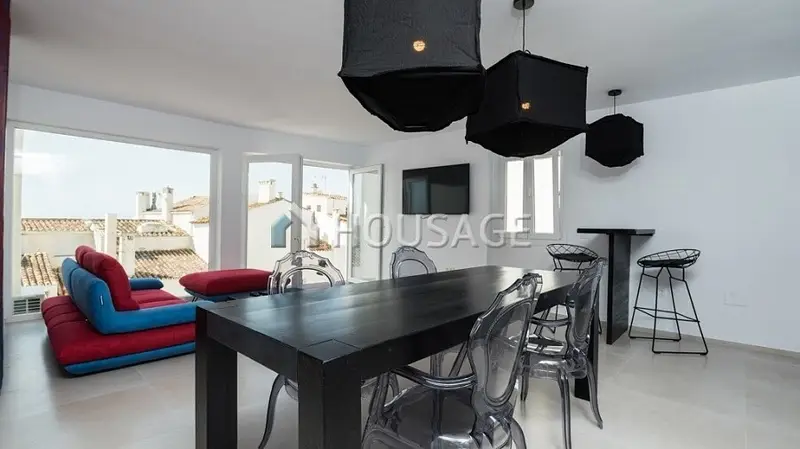 Apartamento en Puerto Banús con Vistas al Mar