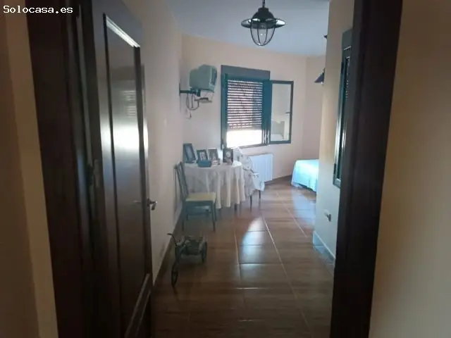 Casa en Casas de Haro con 4 habitaciones y garaje