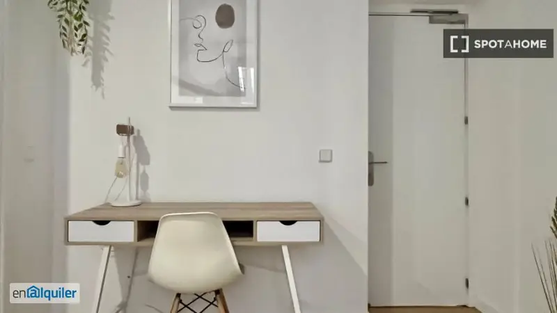 Habitacion en Apartamento Centro Madrid  Balcon Cerca Puerta del Sol