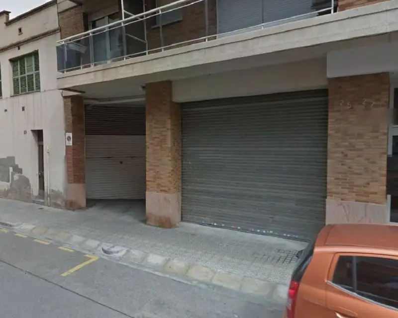 Garaje en Venta en Manresa 12m2 Zona Gaudí