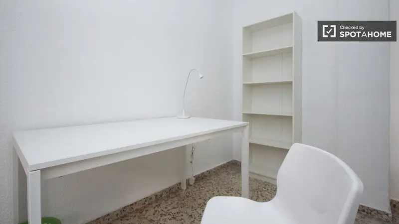 Apartamento 4 Dormitorios 2 Baños Granada Alquiler Spotahome