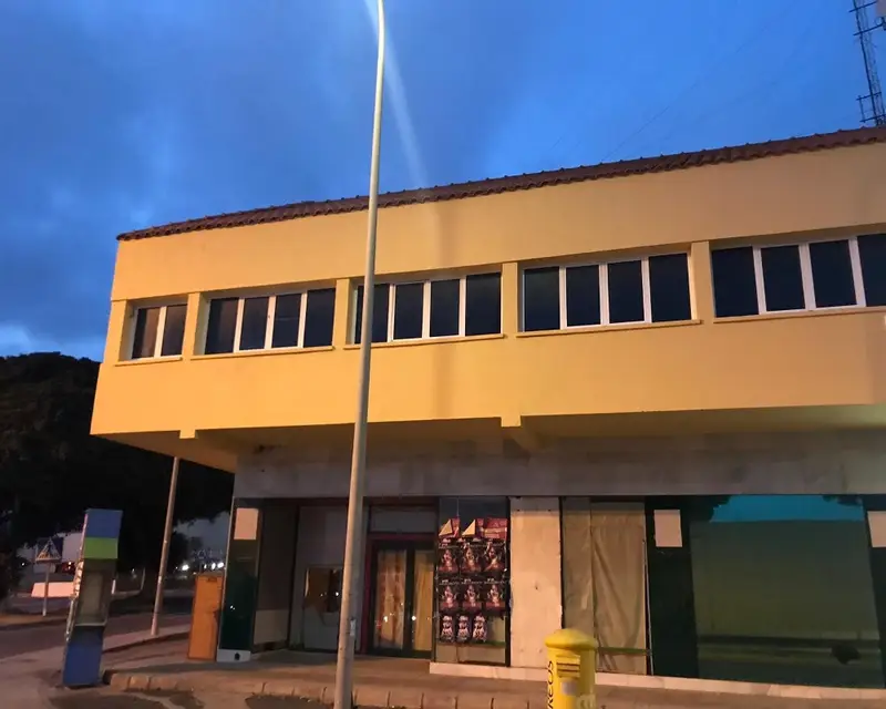 Local 100m2 El Ejido Almeria