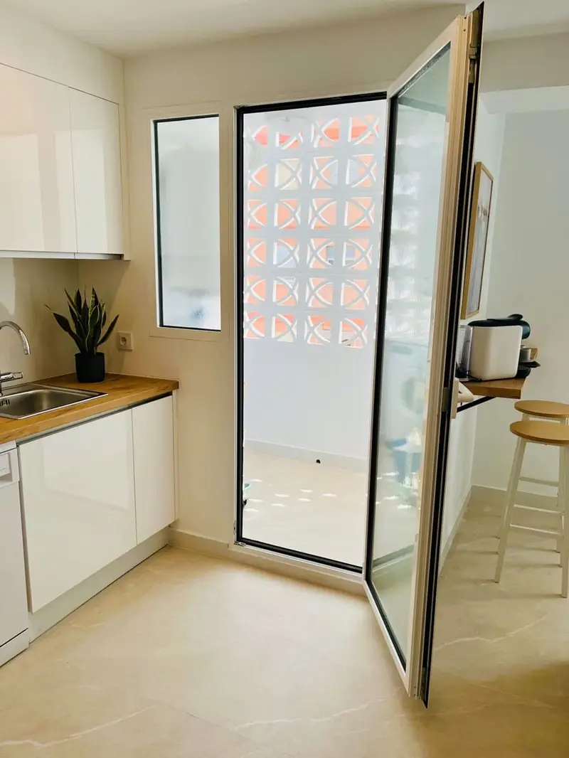 Apartamento en Pinedo Valencia con Vistas al Mar