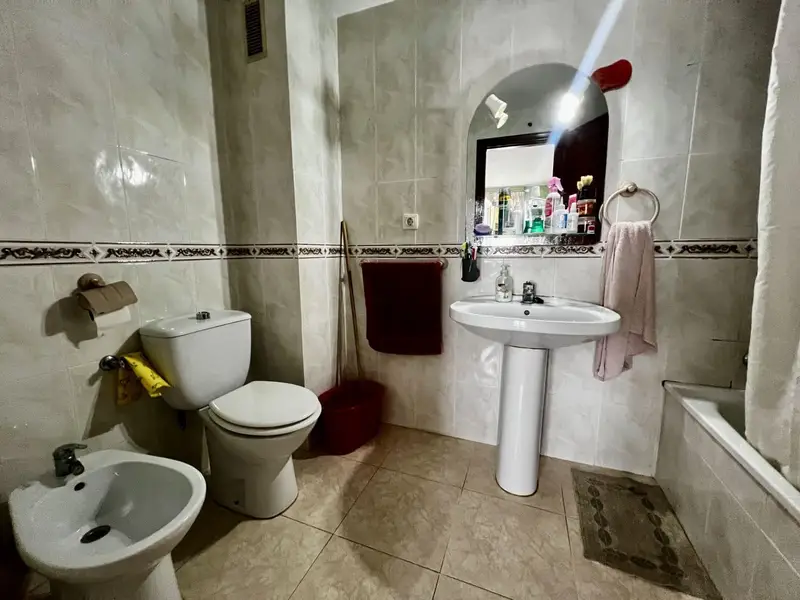Piso en venta en L'Alcora con 4 habitaciones y garaje