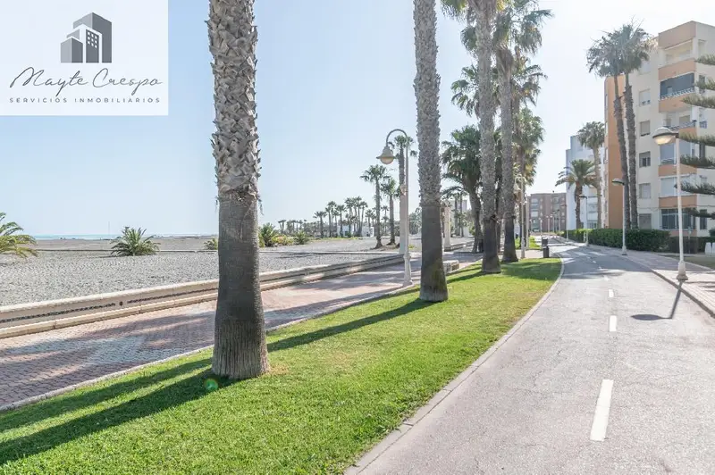 Venta Piso con Terraza en Playa Poniente Motril
