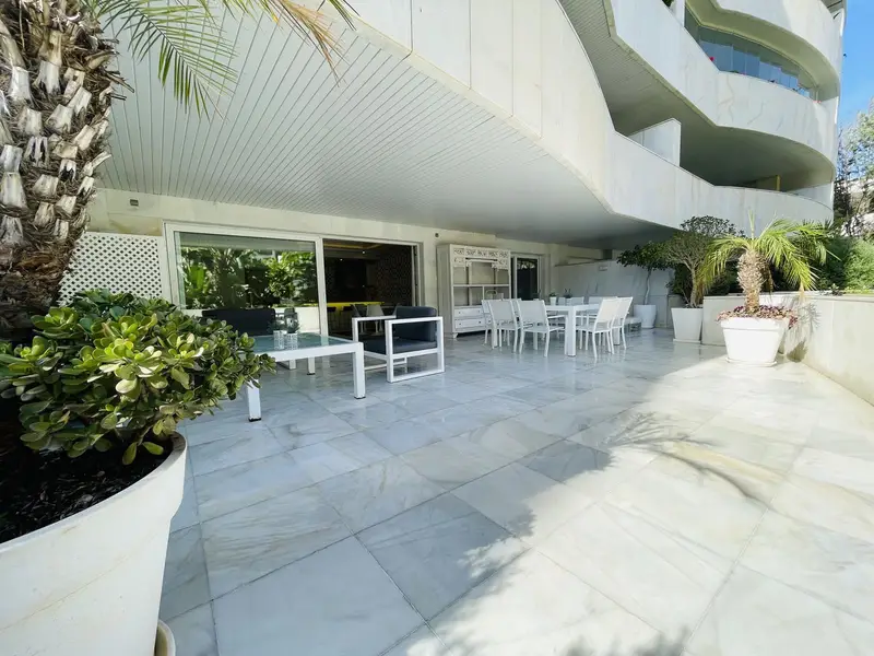 Piso de 3 Dormitorios alquiler Puerto Banus, España