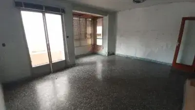 Piso en venta en Alzira centro para reformar