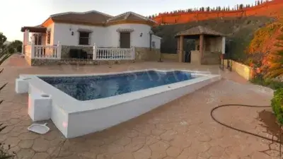 Finca Rústica en Alquiler Sayalonga