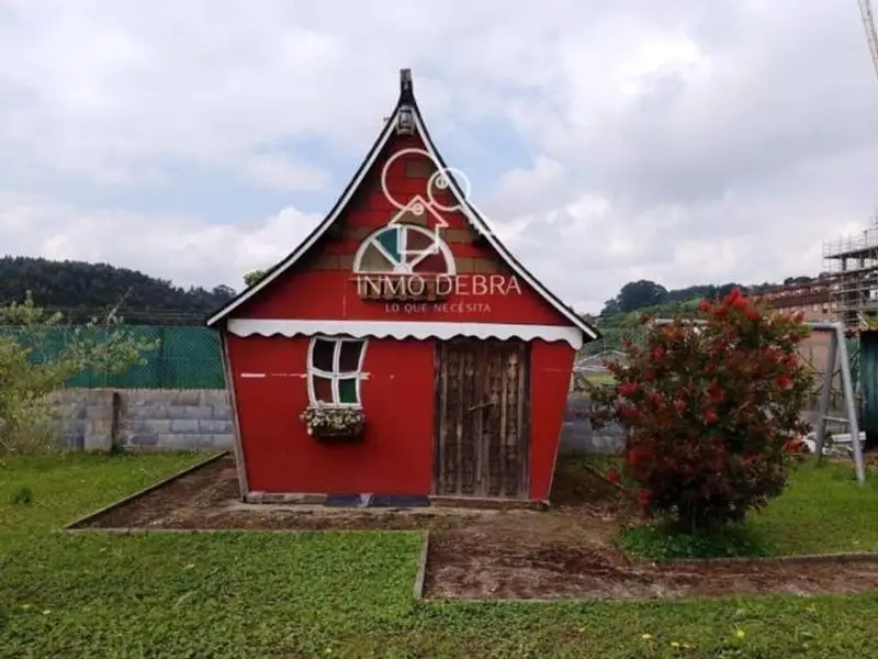 Chalet en Piedras Blancas con Jardin y Garaje