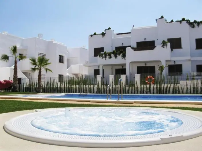 Apartamento en Mar de Pulpí con Jardín Privado y Piscina