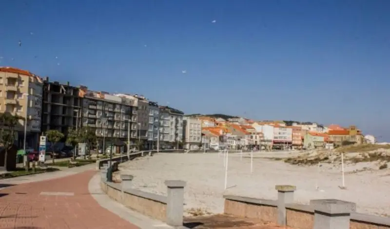 Venta de piso en Laxe a estrenar con garaje y trastero