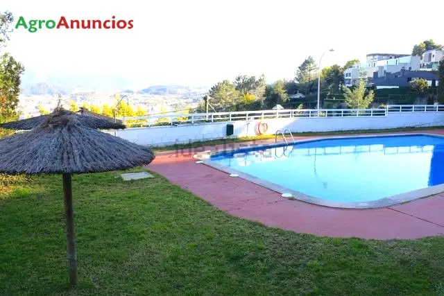 Venta  de Chalet con piscina en Pontevedra