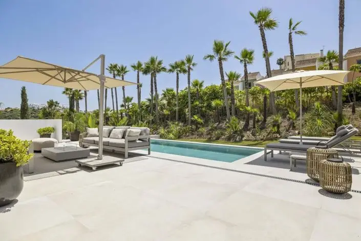 Villa de Lujo en venta cerca de la playa en Estepona