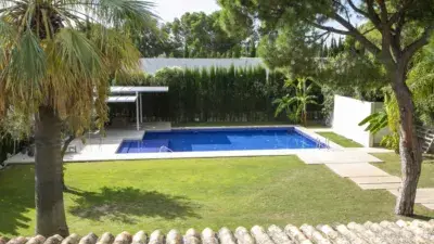 Casa en Alquiler Rocafort 6 Dormitorios 6 Baños Piscina Jardín