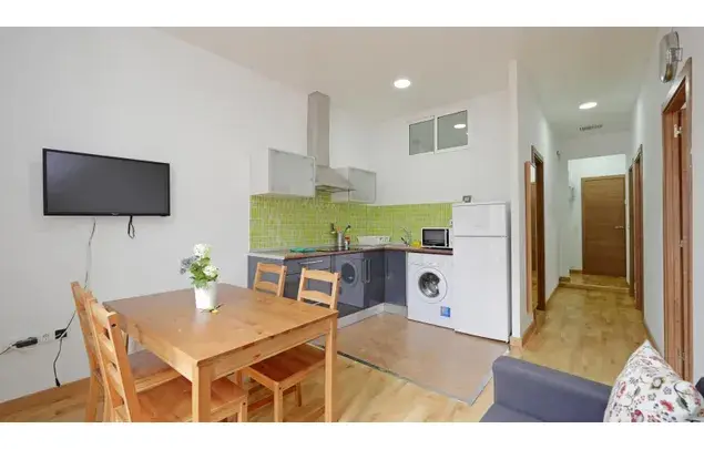 Apartamento 3 Dormitorios Barcelona Estudiantes Trabajadores