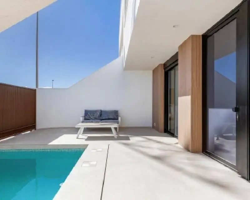 Bungalows de Lujo en Santiago de la Ribera con Piscina Privada