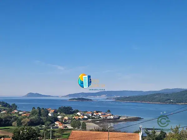 Casa en Noia con 7 Dormitorios y 6 Baños Cerca de la Playa