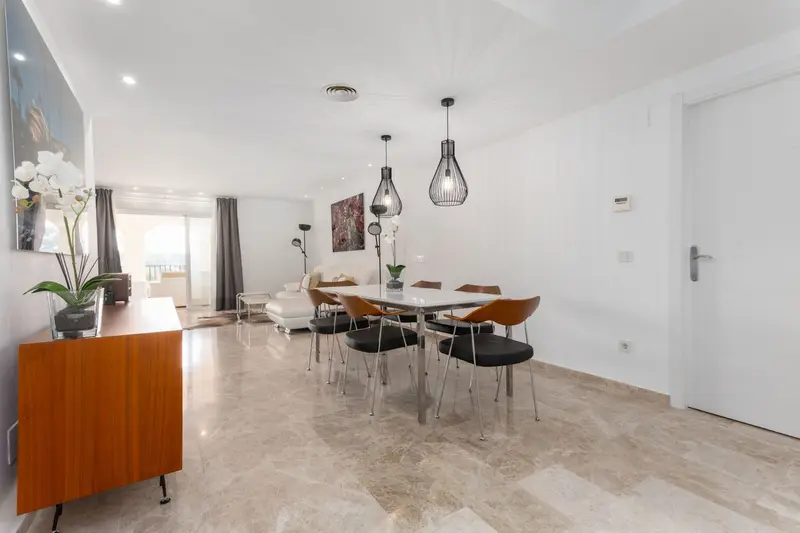 Apartamento 3 Dormitorios Alquiler Nueva Andalucia