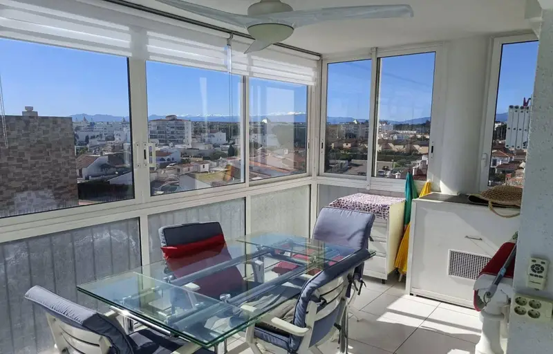 Apartamento en venta en Santa Margarida Roses Girona cerca de la playa