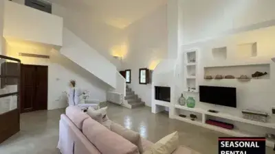 Chalet en Alquiler San Antonio Ibiza: Casa de Campo con Piscina