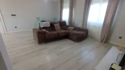 Casa en venta en Casa Urbana Con Gran Parcela en Zona Tranquila.