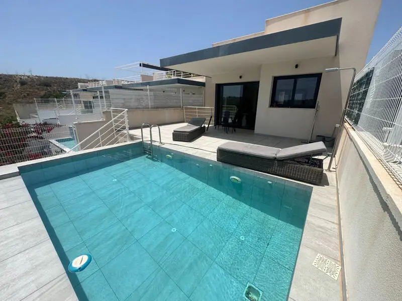 Villa 5 Dormitorios San Miguel de Salinas Alicante