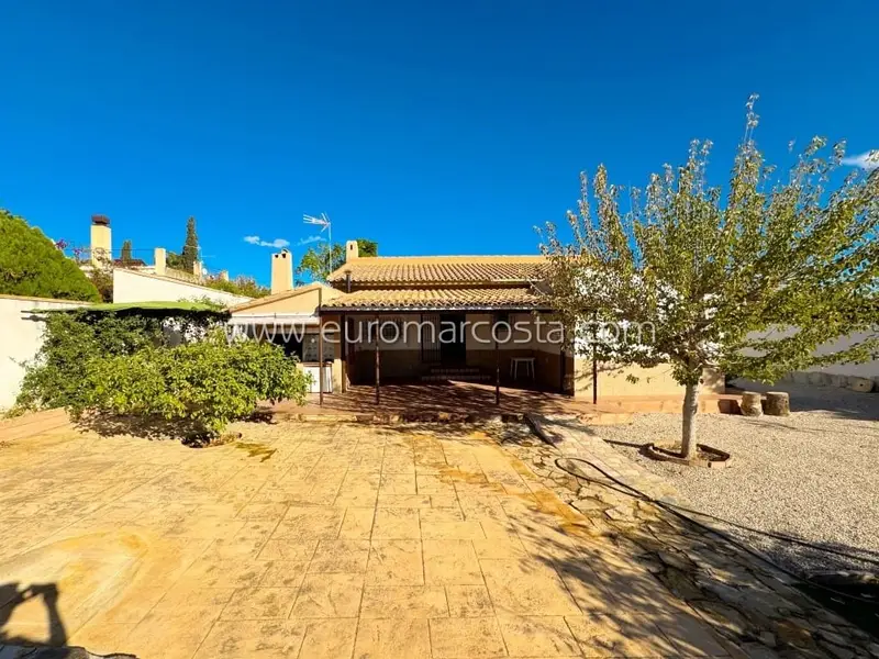 Chalet en Fortuna Murcia con Piscina Privada y Barbacoa
