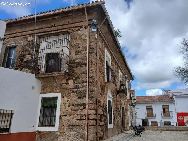 Casa de Piedra S XVII 580m2 San Vicente Alcántara