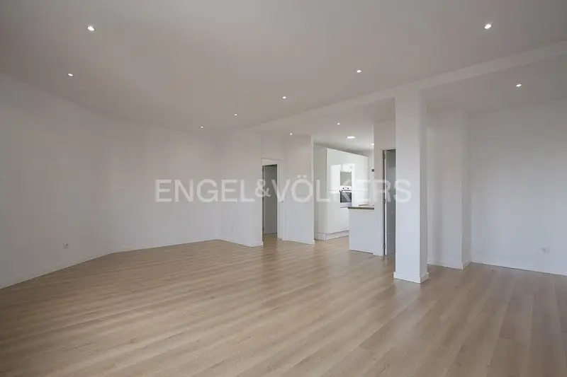 Apartamento Reformado en Monteolivete Valencia 3 Dormitorios 2 Baños