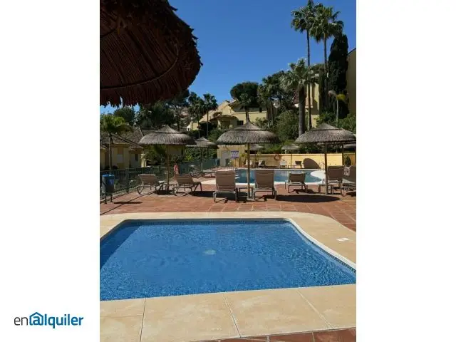 Chalet en Alquiler Rio Real Marbella 3 Dormitorios Jardin Privado