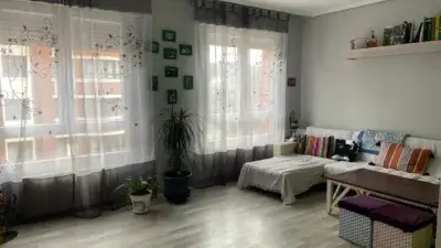 Venta Piso 3 Dormitorios 2 Banos Salon Grande Trastero