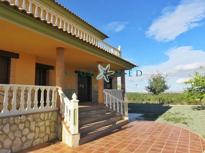 Villa 5 Dormitorios Lorca 230m2 20000m2