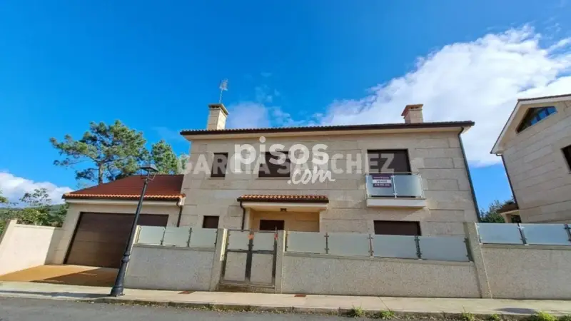 Chalet en venta en Calle Atalaia