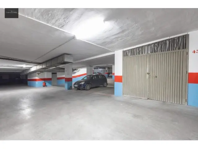 Garaje en Venta en Arabial Granada Centro 32m2