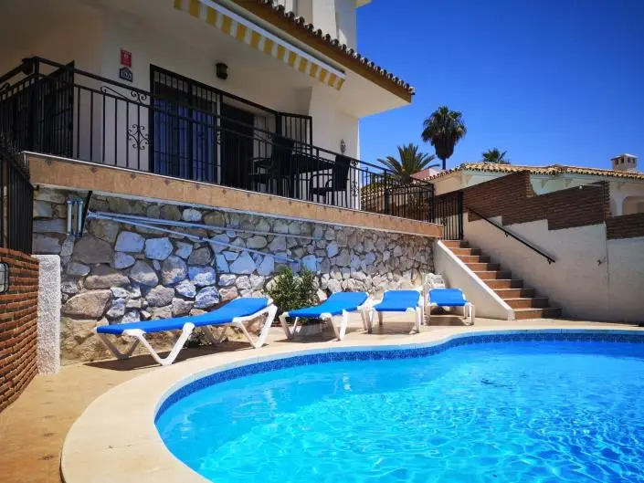 Villa 3 Dormitorios Riviera del Sol Piscina Privada Vistas al Mar