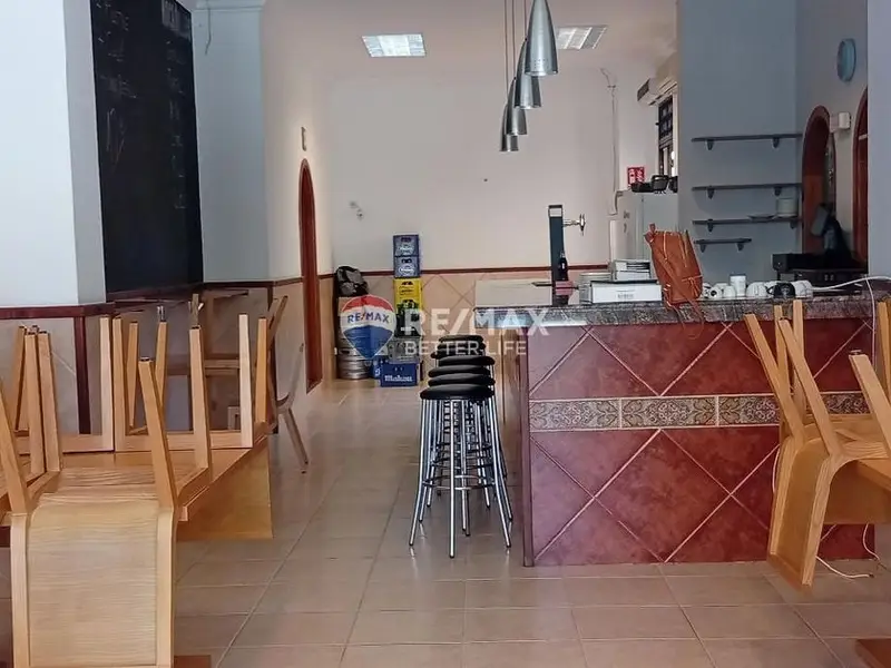 Alquiler Local Comercial Alcudia Cafeteria Bar Terraza Equipada