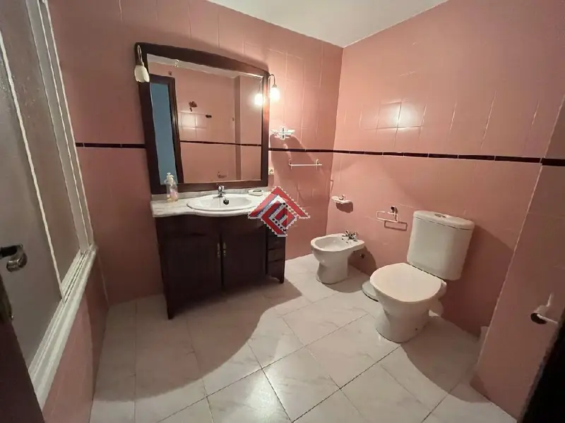 Venta Piso con Terraza en Centro Trujillo