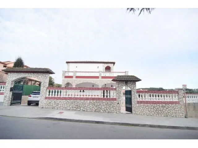 Chalet En Venta En Tordera, Barcelona