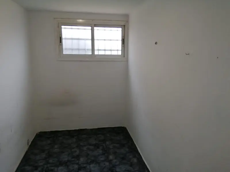 Local 73m2 Venta Hospitalet Llobregat Barcelona Inversores