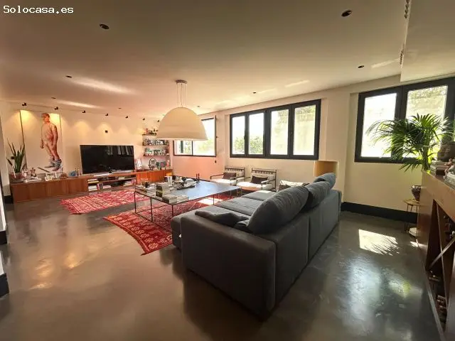 Vivienda de Diseño en Plaza de Espa	165m2 con Terraza Privada