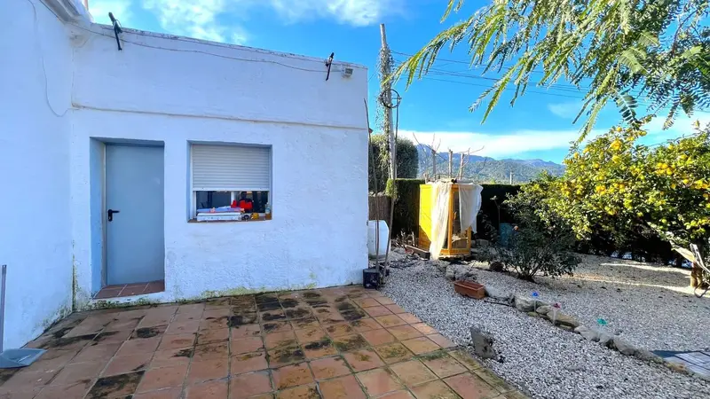 Chalet en venta en Orba Alicante