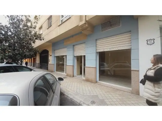 Solar en Alquiler Callejon de Arenas Cerca de Acera del Darro