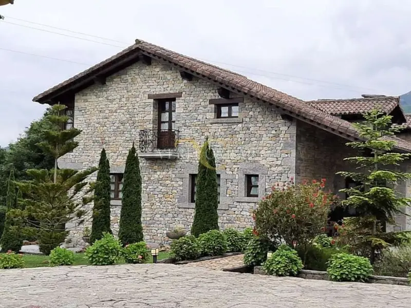 Venta Chalet en Colombres Asturias 4 hectareas 260m2 3 dormitorios