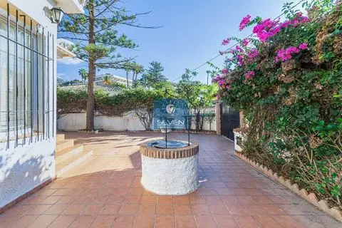 Chalet 4 Dormitorios Almuñécar Cerca Playa Piscina Jardín